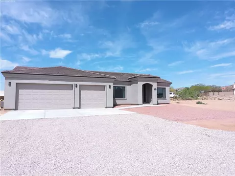 Exterior - 7185 E Cactus Dr, Kingman, AZ 86401 photo 3 of 22