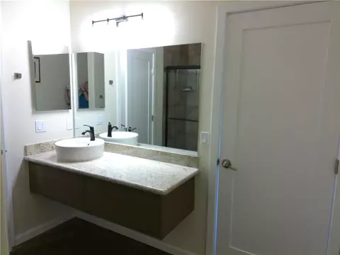 Bath - 7185 E Cactus Dr, Kingman, AZ 86401 photo 4 of 6