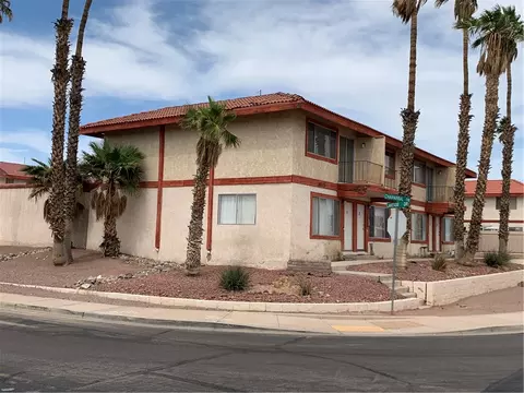 2492 Lakeside Dr Apt 5 Dr, Bullhead City, AZ 86442