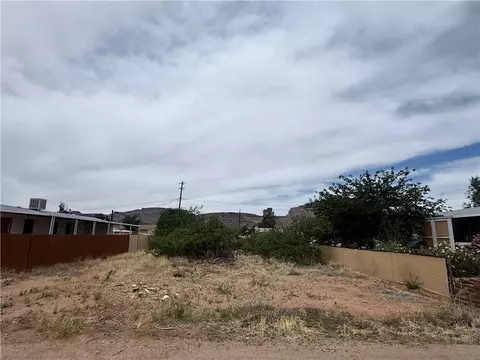 4771 N Kelli Ln, Kingman, AZ 86409