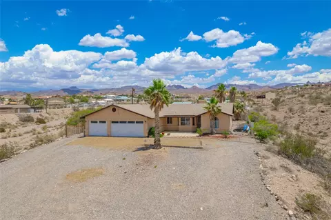 837 La Puerta Rd, Bullhead City, AZ 86429