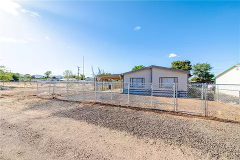 3223 E Mcvicar Ave, Kingman, AZ 86409 photo 4