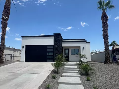 981 Holly St, Bullhead City, AZ 86442