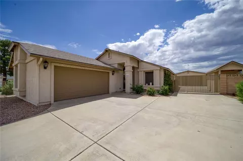 3830 E Snavely Cv, Kingman, AZ 86409