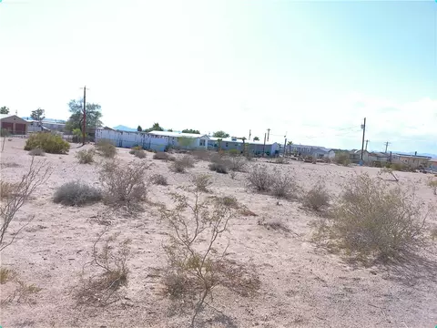 12527 S El Mirage Dr, Topock, AZ 86436