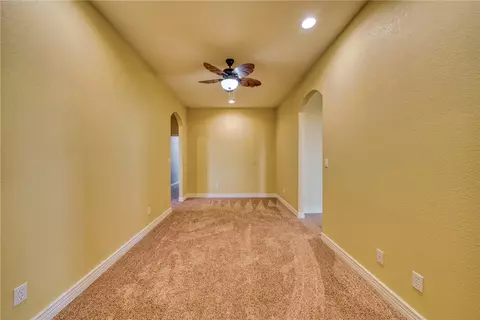 Living - 9076 E Mountain Shadow Rd, Kingman, AZ 86401 photo 7 of 8