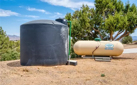 Exterior - 9076 E Mountain Shadow Rd, Kingman, AZ 86401 photo 12 of 22