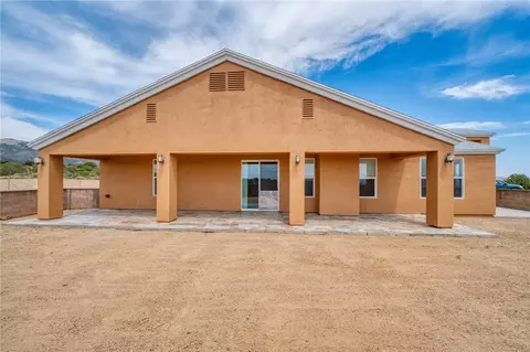 Exterior - 9076 E Mountain Shadow Rd, Kingman, AZ 86401 photo 7 of 22