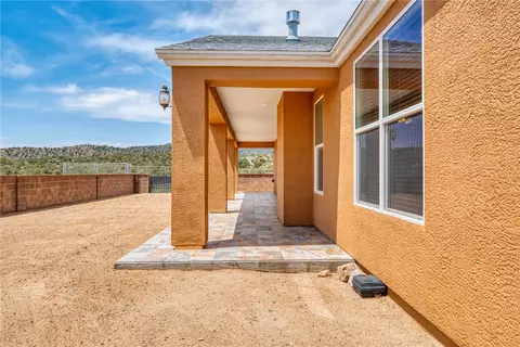Exterior - 9076 E Mountain Shadow Rd, Kingman, AZ 86401 photo 6 of 22