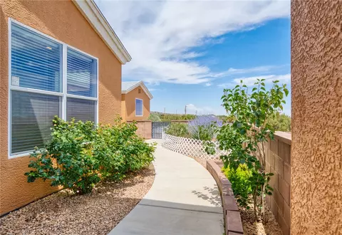 Exterior - 9076 E Mountain Shadow Rd, Kingman, AZ 86401 photo 3 of 22