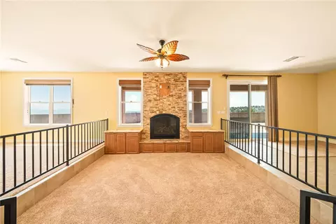 Living - 9076 E Mountain Shadow Rd, Kingman, AZ 86401 photo 4 of 8