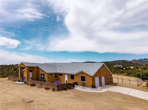 Exterior - 9076 E Mountain Shadow Rd, Kingman, AZ 86401 photo 16 of 22