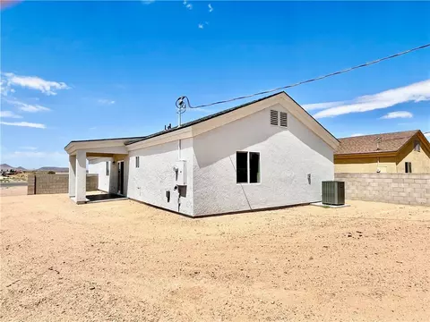 Exterior - 3500 E Thompson Ave, Kingman, AZ 86409 photo 5 of 6