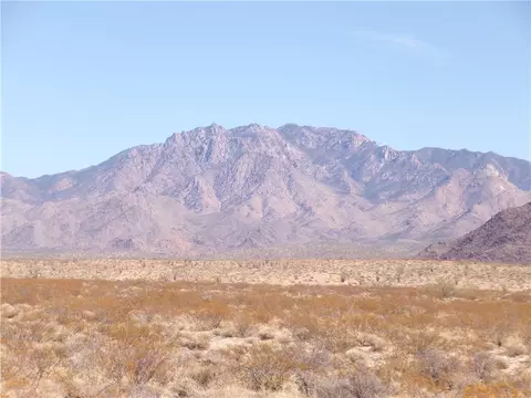lot9 S Apache Rd, Yucca, AZ 86438