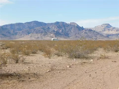 lot1 S Halite Rd, Golden Valley, AZ 86413