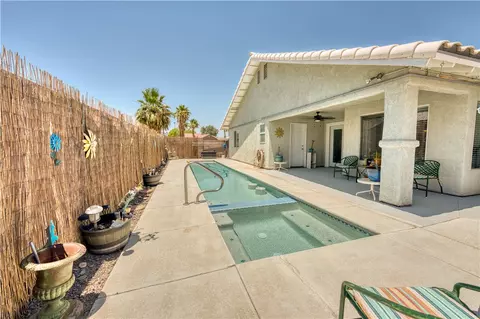 2460 E Palo Verde Dr, Mohave Valley, AZ 86440