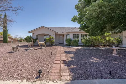 2172 Pawnee Dr, Kingman, AZ 86401