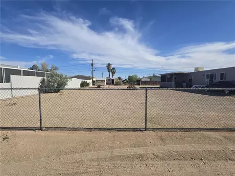 1030 Rosebud Dr, Bullhead City, AZ 86442