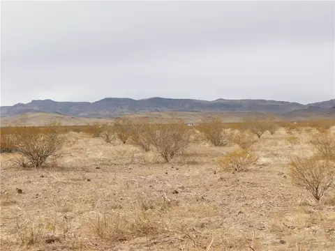 lot2 N Drake, Golden Valley, AZ 86413