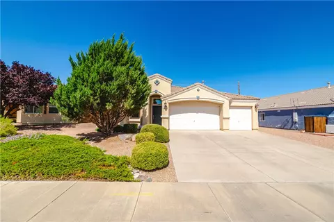 3425 Rosewood St, Kingman, AZ 86401