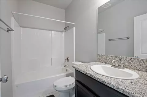 Bath - 2649 E Luna Vis, Kingman, AZ 86409 photo 1 of 2