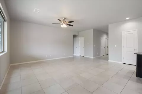Living - 2649 E Luna Vis, Kingman, AZ 86409 photo 2 of 2