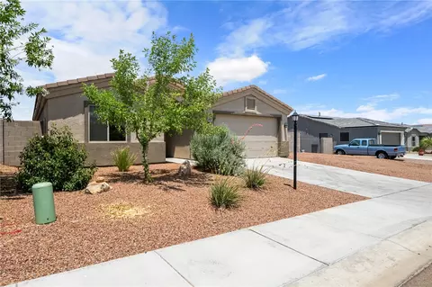 Exterior - 2649 E Luna Vis, Kingman, AZ 86409 photo 3 of 9