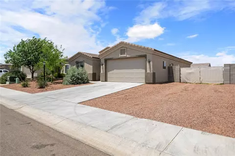 Exterior - 2649 E Luna Vis, Kingman, AZ 86409 photo 2 of 9
