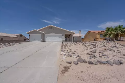 1925 E La Entrada Pl, Fort Mohave, AZ 86426