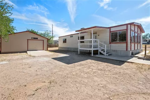 450 E Beverly Ave, Kingman, AZ 86409
