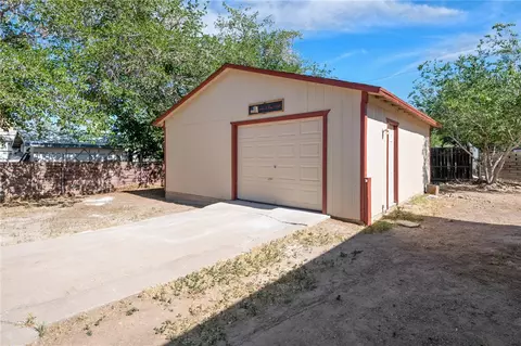 450 E Beverly Ave, Kingman, AZ 86409 photo 5