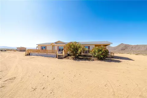 3190 E Pepper Tree Rd, Kingman, AZ 86409