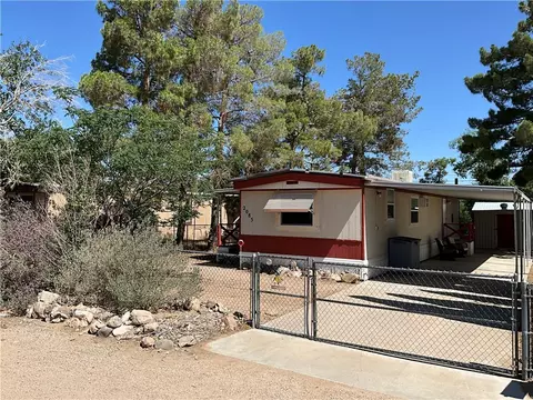 2085 E Neal Ave, Kingman, AZ 86409 photo 2