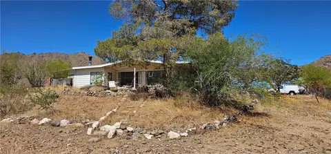 4535 N Smoketree Rd, Golden Valley, AZ 86413