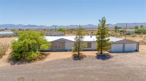 4745 Mormon Flat Rd, Golden Valley, AZ 86413