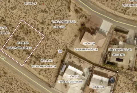 7067 E Agua Fria Dr, Kingman, AZ 86401