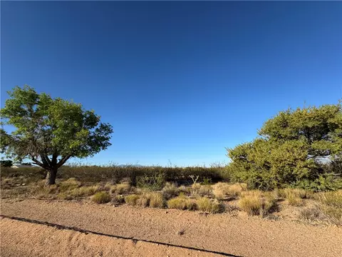 7084 E Concho Dr, Kingman, AZ 86401