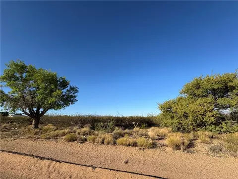 7084 E Concho Dr, Kingman, AZ 86401
