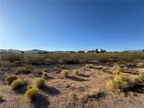 8812 N Ironwood Dr, Kingman, AZ 86401