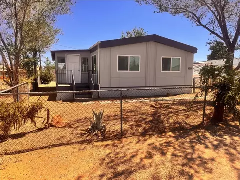 Exterior - 3510 E Devlin Ave, Kingman, AZ 86409 photo 2 of 11