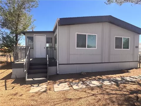 Exterior - 3510 E Devlin Ave, Kingman, AZ 86409 photo 6 of 11