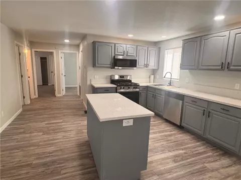 Kitchen - 3510 E Devlin Ave, Kingman, AZ 86409 photo 2 of 5