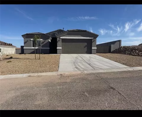 2315 E Pawnee Trl, Fort Mohave, AZ 86426