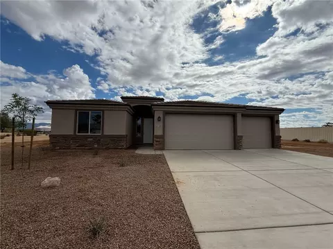 3736 N Saturn Rd, Golden Valley, AZ 86413