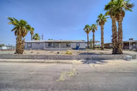 996 Ramar Rd, Bullhead City, AZ 86442