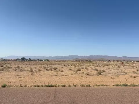 7839 E Chaparral Dr, Kingman, AZ 86401