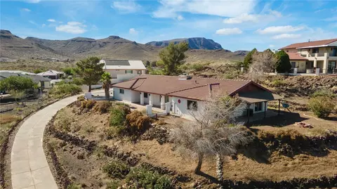 898 Crestwood Ln, Kingman, AZ 86409