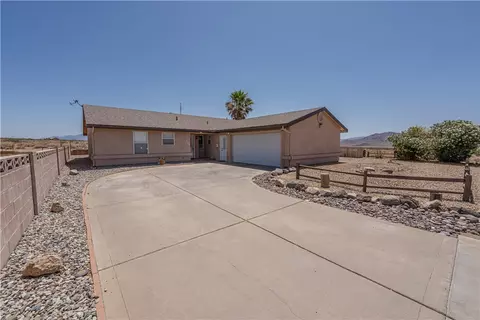 7820 E Devils Arch Dr, Kingman, AZ 86401 photo 1