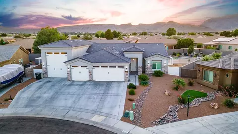 2227 Dollarhide Dr, Kingman, AZ 86409