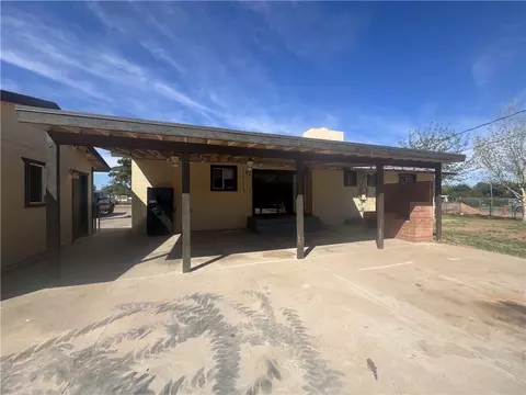 Exterior - 3120 E Ames Ave, Kingman, AZ 86409 photo 10 of 12
